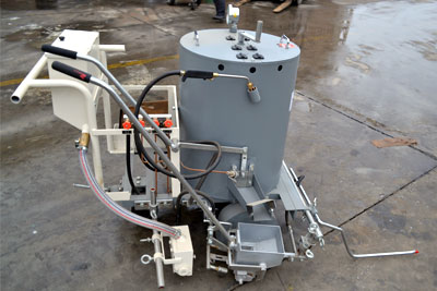 AC-MT thermoplastic road marking machine