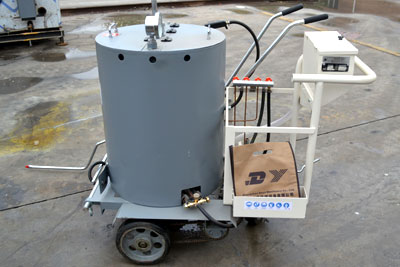 AC-MT thermoplastic road marking machine